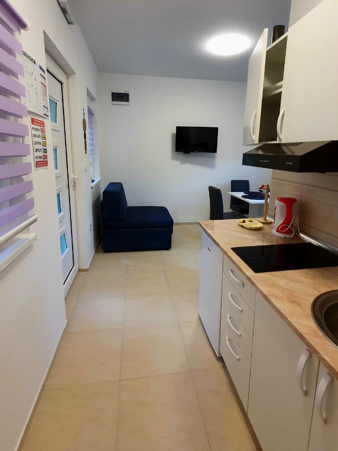 Lux Snezana Apartamento Vrdnik Exterior foto